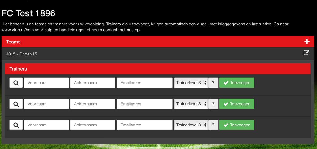 1.3 Koppel trainer(s) aan een team a. Klik op de teamnaam (Afb. 1.3.1). Er klappen invulvelden uit waarmee je een trainer kunt koppelen aan het team (Afb. 1.3.2). b.