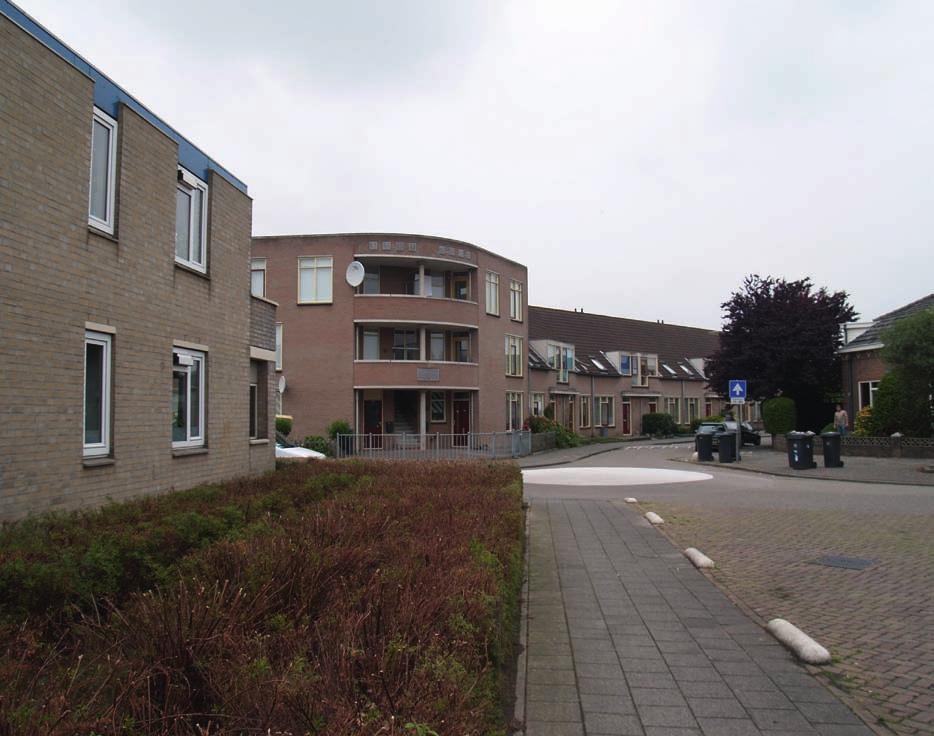 De hoek Hogestraat Binnenweg anno 2009. Eengezinswoningen en appartementen van SVT op het voormalige Kurzterrein. Links op de voorgrond de achterzijde van de appartementen van SCW aan de Akkerstraat.