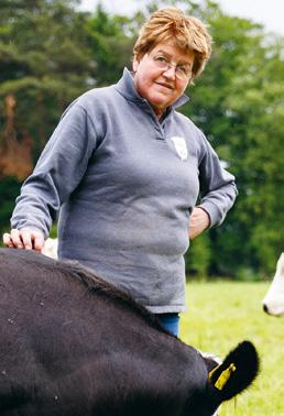 We werken transparant, dus hiermee kunnen mensen zien welke koeien bij ons horen en hoe ze leven, legt Gerda uit.