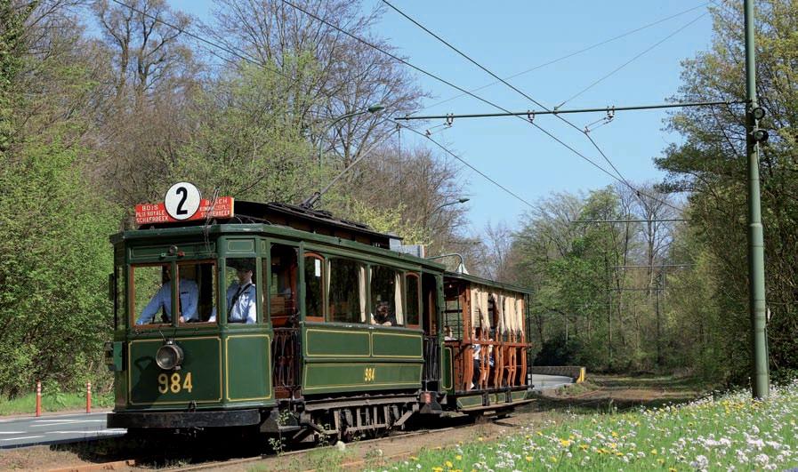 984 301 Motorwagen 984 uit 1906 geeft een perfect beeld van de Brusselse tram tijdens de belle époque.