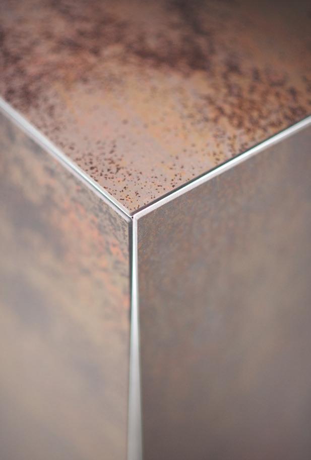 oppervlakken surfaces Bij Ameno kunt u kiezen uit glas, keramiek en houtfineer oppervlakken en kunt u deze vrij met elkaar combineren.