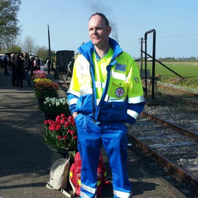 cursus maar dat was erg basic. Nu we al weer 6 jaar verder zijn is de kennis ook wel toegenomen.