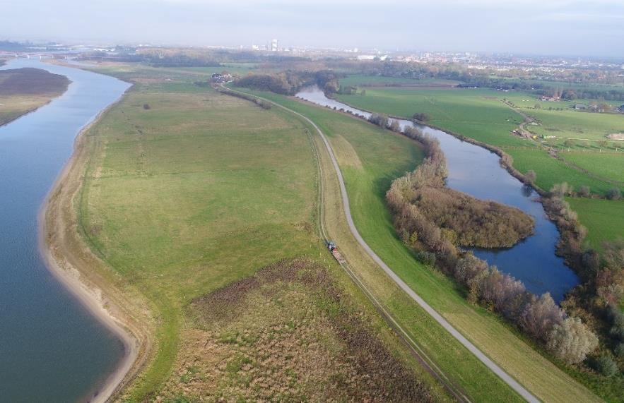 3 Schellerdijk-Schellerwade Voor dit deeltraject zijn de effecten bepaald voor drie kansrijke Afbeelding 6.42 Luchtfoto van deeltraject 13.