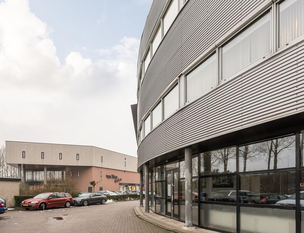 Zeemanstraat 11-13A te Barendrecht Kantoorruimte 390 m² in units vanaf