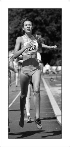 Op de 800 meter lukte het Jamie wel om Nederlands Kampioen te worden (2.15.60). Bij het EK voor junioren werd zij met 4.55.45 in de series uitgeschakeld.