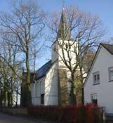 Hervormde Maartenskerk, Etten (in eigendom sinds 1996) De oudste kerk in Etten is de Maartenskerk, een eenbeukige kerk uit 1442 met kruisribgewelf met een iets ouder driezijdig gesloten koor.