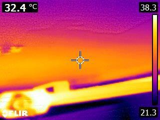 Door de warmtestraling van de radiator wordt zonder radiatorfolie ook de binnenzijde van de