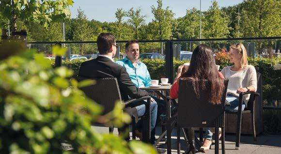 Hotel Al onze kamers combineren een sfeervolle inrichting met moderne faciliteiten, inclusief internet, airconditioning, tv, kluis, telefoon, radio, bureau en comfortabele boxspringbedden.