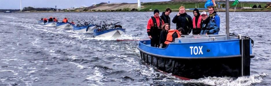 Nieuwe reddingsvesten TOX Mei Beverwijk Door Alex Met de start van het zomerseizoen en het gereed maken van de TOX ontdekten wij dat beide reddingsvesten en de EHBO doos niet meer te vinden waren.