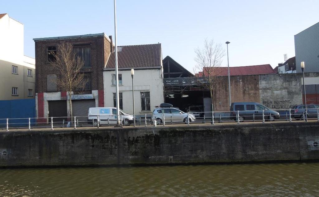 Wat de autohandel betreft zou de situatie moeten evolueren met de ontwikkeling van een roll-on-roll-offterminal 55 in het noorden van het Gewest.