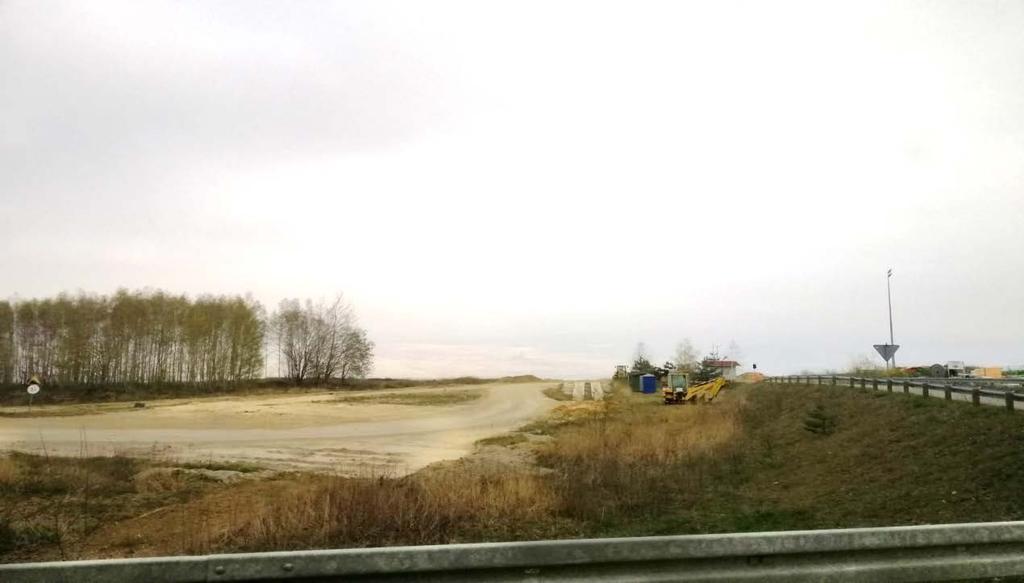 Het veroorzaakt problemen met het drinkwater in Frýtland waar onze hosten wonen. Het was deze dinsdag helaas erg mistig van daar onduidelijke foto s, het was jammer dat we niet echt de mijn in gingen.