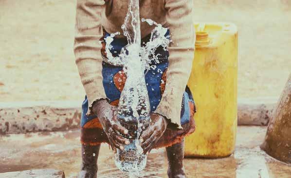 KUMANGA 60 61 WATER IS LEVEN HET WATERPUTTEN-PROJECT Malawi is een geheel door land omgeven land in Zuidoost-Afrika.