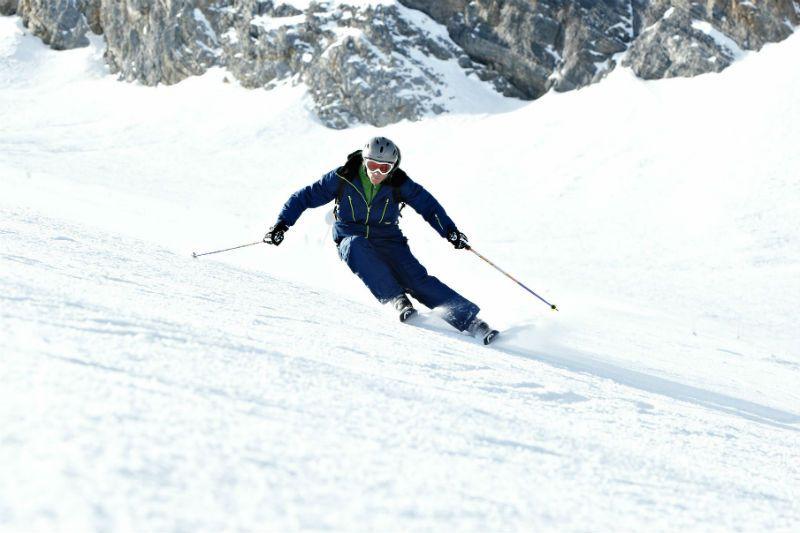 Het voordeel is dat deze verhuur op de piste zit en dat als de ski s niet bevallen je deze op ieder moment van de dag kosteloos kunt omwisselen. Je kan dit doen bij de vestiging Gamsgarten.