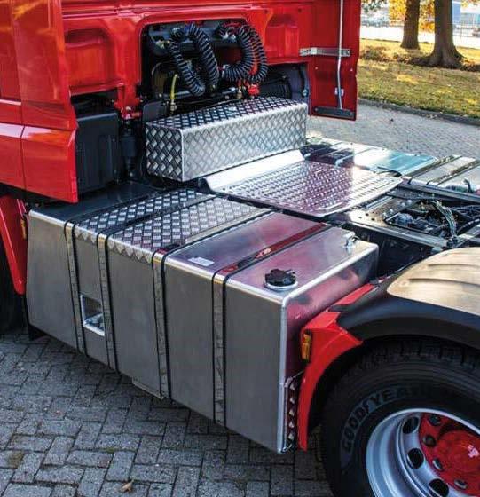 De bakwagen van Moeijes is opgebouwd zonder hulpraam en heeft een volume van ca. 1.000 liter.