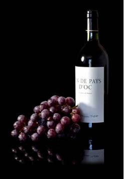 Oktober wordt ook wel de wijnmaand genoemd. In de maand oktober worden de druiven geplukt.