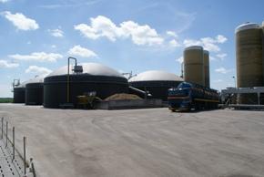 Voordelen Veel betere ontsluiting (ByoLogic ) Meer biogas Snellere vergisting