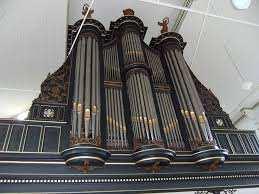 120 Baders/Ypma/Hardoff 1668/1840/1846 Andreaskerk Valge 22 Leens In 1888 heeft Leichel het orgel van de KD te Arum verplaatst naar Leens en aanpassingen verricht aan de dispositie.