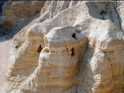 Grotten van Qumran 900 TOT