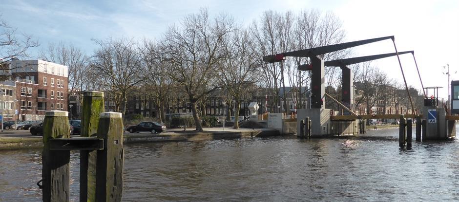 BUURTVOORZIENINGEN In het bestemmingsplan staat onder andere of er nieuwe kinderdagverblijven en horeca in de buurt geopend mogen worden.