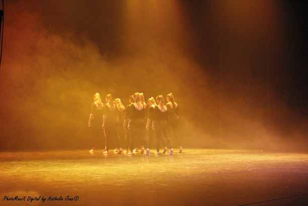 Wil jij ook plezier hebben in sporten, en bij de leukste dansschool van Veenendaal dansen? Meld je dan nu snel aan voor de workshops bij ons in de dansschool in hartje centrum!
