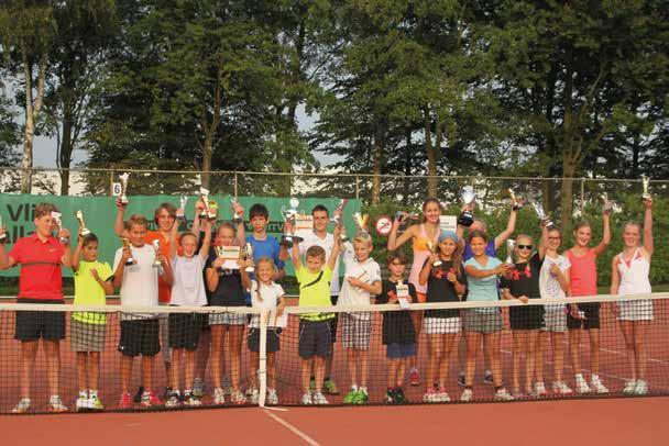 Maak kennis met tennis bij de leukste, actiefste tennisvereniging van Veenendaal en omstreken.