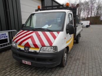 Perceel 3: Peugeot Boxer Peugeot Boxer Bouwjaar: 2003 VF3ZBRMAC17299191 137.500 km 2.