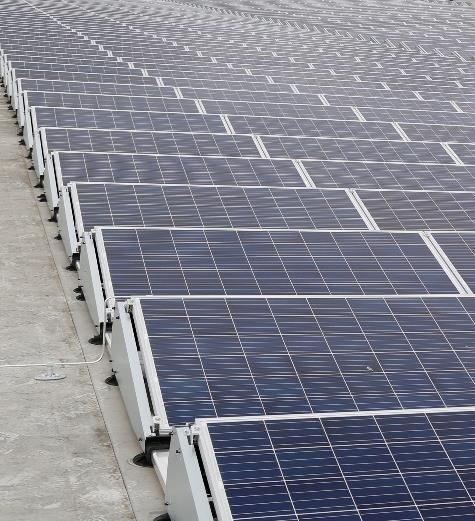 VERDUBBELING CAPACITEIT ZONNEPANELEN IN VLAANDEREN In zijn streven naar een vermindering van de ecologische voetafdruk van de vastgoedportefeuille en een waardecreatie voor zijn klanten, kondigt WDP