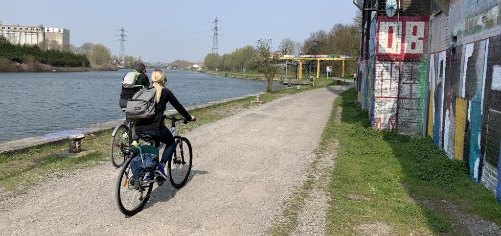 De Blauwe Ruit De Blauwe Ruit is de fietslus die de drie regio s van de Eurometropool met elkaar verbindt.