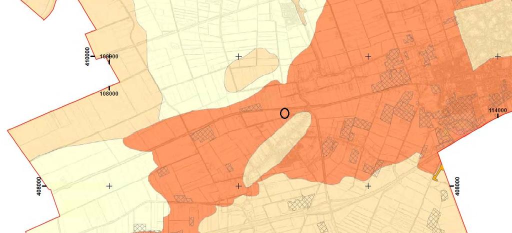 Afbeelding 8. Plangebied (zwarte cirkel) geprojecteerd op de Archeologische beleidskaart van Drimmelen (legenda: rood = hoge verwachting; oranje is middelhoge verwachting; geel is lage verwachting).