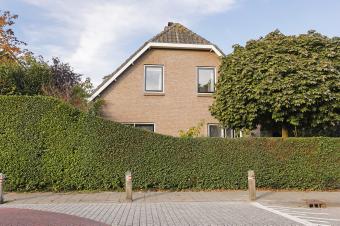 OVERIG De woning beschikt over een eigen oprit met