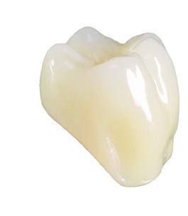 Het genie onder acryl tanden. Onze jarenlange ervaringen, zowel uit tandtechnisch, wetenschappelijk als producttechnisch oogpunt komen samen in de Genios tandenlijn.