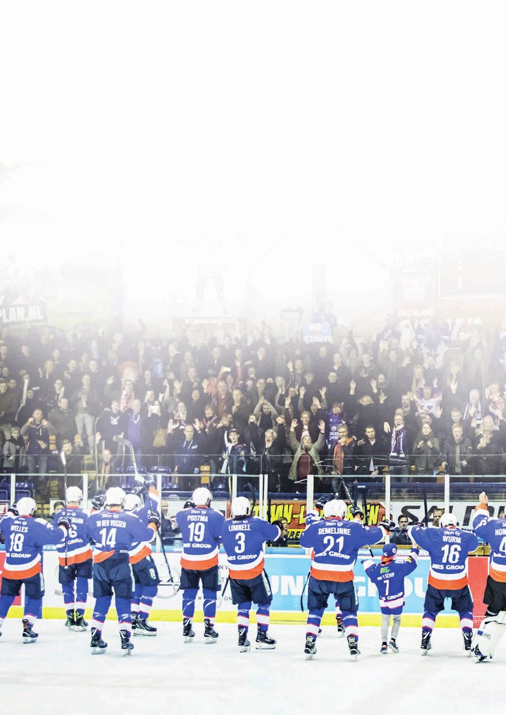 Historie IJshockeyclub UNIS Flyers is opgericht in 1967 en vierde tijdens het seizoen 2017-2018 haar 50-jarige bestaan.