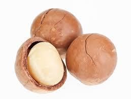3 3 Source: Kokosoel-Info (2017) Macadamia-olie Macadamia-olie is een echte vitamineboost. De olie bevat veel vitamine A, die erg waardevol is voor huid, haar en nagels.