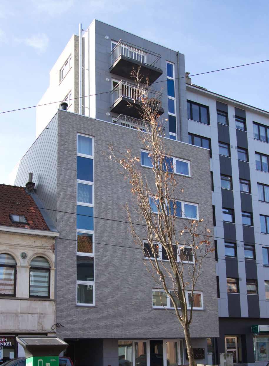 BRUSSELSESTEENWEG 330 Nieuwbouw - 8 appartementen voor sociale huur. enbureau Cattoir - Gent. Aannemer Het eerste deel van de werken werd uitgevoerd door Arbuco bvba.