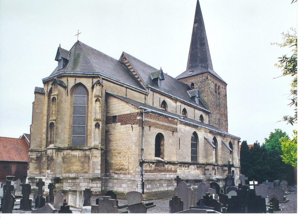 2.3. Sint-Martinuskerk in Beek (afbeelding: https://inventaris.onroerenderfgoed.be/erfgoedobjecten/70786/beelden) 2.3.1.