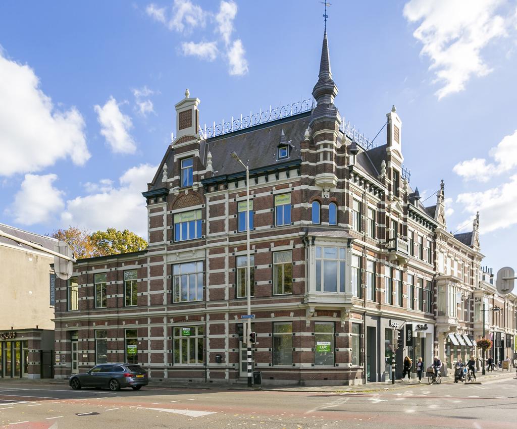 Winkel- kantoorruimte B Wilhelminasingel 1, Breda Winkel- kantoorruimte circa 126 m² Toplocatie tussen Breda-Zuid en het Centrum Goede