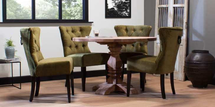 Robin Ronde tafel Robin Niets is zo gezellig als eten aan een ronde tafel. Onze Robin tafels zijn daarom razend populair. De tafels worden volledig met de hand gemaakt van massief Acaciahout.