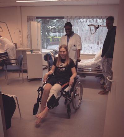 Ze hebben mijn hamstring gebruikt voor een nieuwe kruisband en mijn meniscus wat bijgeschaafd, maar dat was gelukkig minimaal.