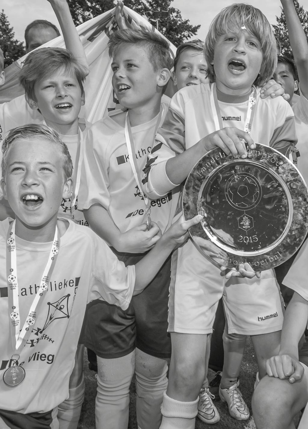 Wedstrijdvormen pupillen : plezier en ontwikkeling voorop Sinds het seizoen 2017-2018 zijn de wedstrijdvormen 6 tegen 6 en 8 tegen 8 ingevoerd in het Nederlandse amateurvoetbal.