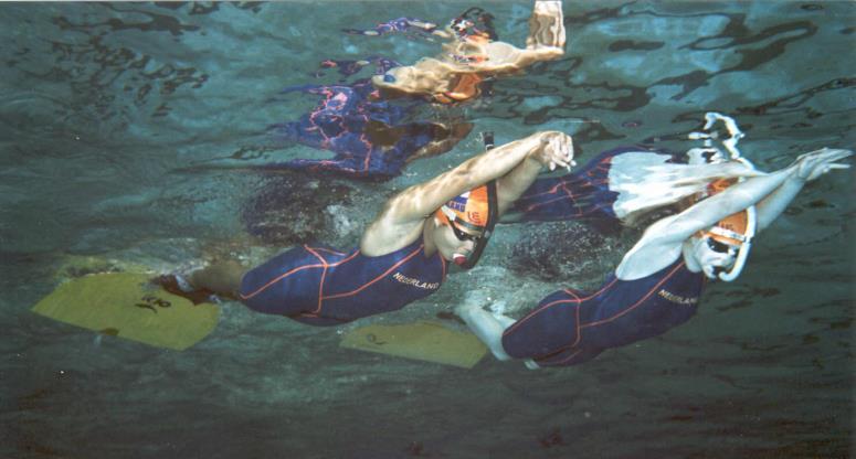 Onderwaterhockey Vinzwemmen