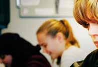 ZAT en/of ouders informeren Kind in De Kern (KIK) Op de voor- en basisscholen wordt de Eén contactpersoon: de casusregisseur werkwijze Kind in De Kern (KIK) toegepast.