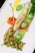 Asperge terrine met een overheerlijke zalm mayonaise. Gebakken lamshaasje met gerookte knoflook op een frisse salade