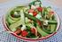 Voorgerechten. Soepen. Salades. Komkommersalade met Thaise vinaigrettesaus, limoen, koriander en nootjes (5)